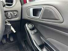 Ford Fiesta Zetec - U7723