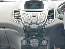 Ford Fiesta Zetec - U7723