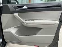 Volkswagen Touran TDI Premium - U7735