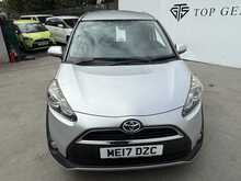 Toyota Sienta X V-Package - U7737