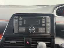 Toyota Sienta X V-Package - U7737