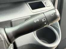 Toyota Sienta X V-Package - U7737