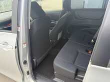 Toyota Sienta X V-Package - U7737