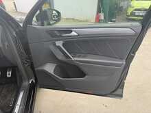 Volkswagen Tiguan TSI R-Line - U7739