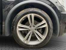 Volkswagen Tiguan TSI R-Line - U7739