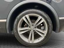 Volkswagen Tiguan TSI R-Line - U7739