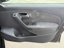 Volkswagen Polo TSI Comfort Line - U7752