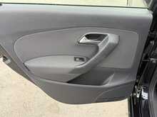 Volkswagen Polo TSI Comfort Line - U7752