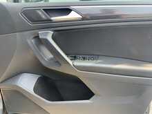 Volkswagen Tiguan TDI SEL - U7827