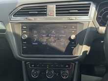 Volkswagen Tiguan TDI SEL - U7827