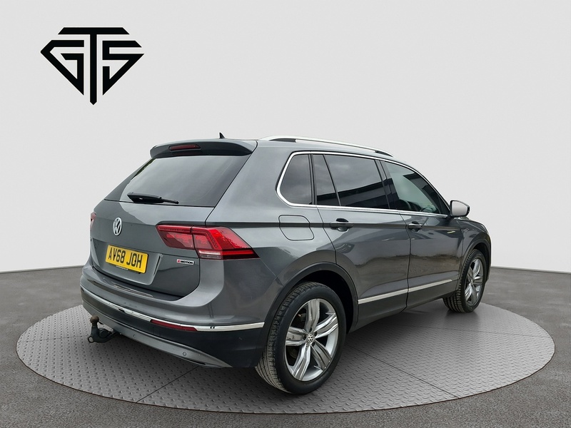 Volkswagen Tiguan TDI SEL - U7827