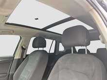 Volkswagen Tiguan TDI SEL - U7827