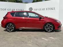 Toyota Auris VVT-h Design - U7835