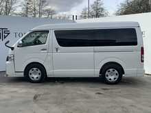 Toyota HiAce  - U7836