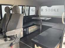 Toyota HiAce  - U7836