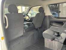 Toyota HiAce  - U7836