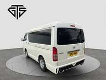 Toyota HiAce  - U7836