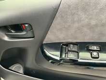 Toyota HiAce  - U7836