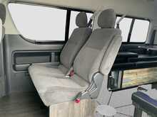 Toyota HiAce  - U7836