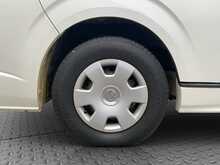 Toyota HiAce  - U7836