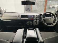 Toyota HiAce  - U7836