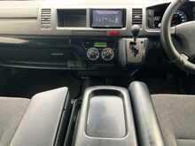 Toyota HiAce  - U7836
