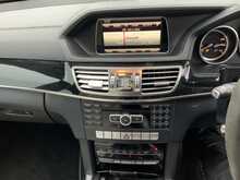 Mercedes-Benz E Class E63 V8 AMG - U7840