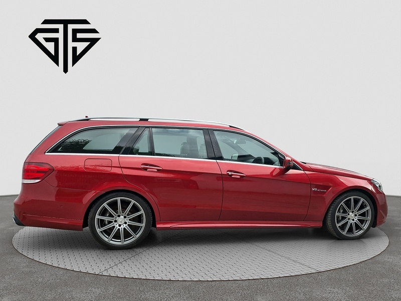 Mercedes-Benz E Class E63 V8 AMG - U7840