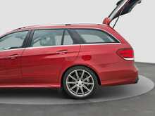 Mercedes-Benz E Class E63 V8 AMG - U7840