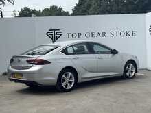 Vauxhall Insignia Turbo D BlueInjection SRi Nav - U7860