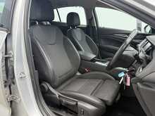 Vauxhall Insignia Turbo D BlueInjection SRi Nav - U7860