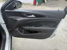 Vauxhall Insignia Turbo D BlueInjection SRi Nav - U7860