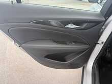 Vauxhall Insignia Turbo D BlueInjection SRi Nav - U7860