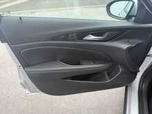 Vauxhall Insignia Turbo D BlueInjection SRi Nav - U7860