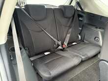 Toyota Prius Alpha S - U7867