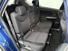 Toyota Prius Alpha S - U7867