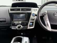 Toyota Prius Alpha S - U7867