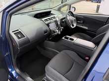 Toyota Prius Alpha S - U7867