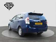 Toyota Prius Alpha S - U7867