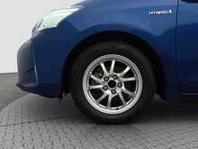 Toyota Prius Alpha S - U7867