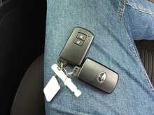 Toyota Prius Alpha S - U7867