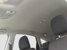 Toyota Prius Alpha S - U7867