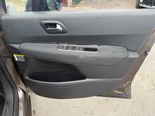 Peugeot 3008 HDi Active - U7895