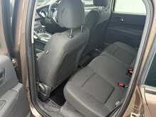 Peugeot 3008 HDi Active - U7895