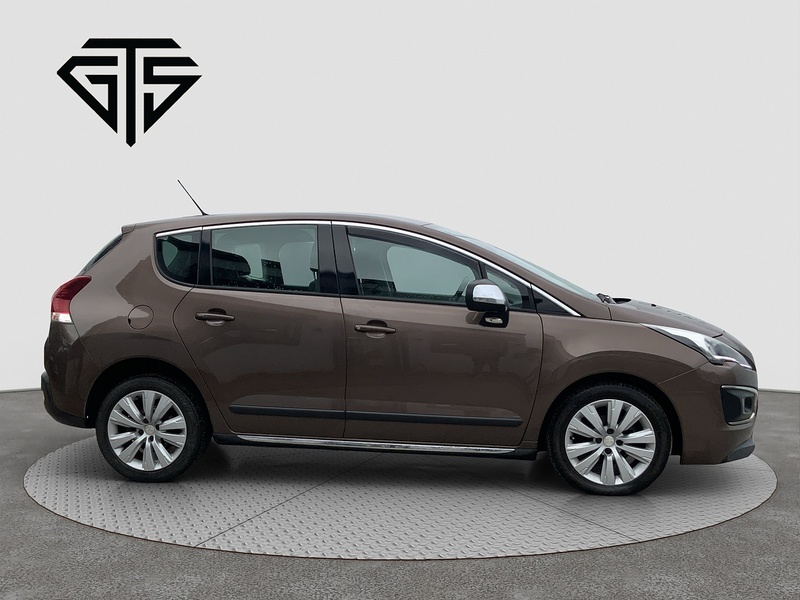Peugeot 3008 HDi Active - U7895