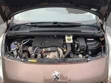 Peugeot 3008 HDi Active - U7895