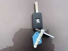 Peugeot 3008 HDi Active - U7895