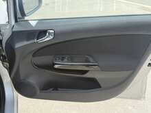Vauxhall Corsa SXi - U7903