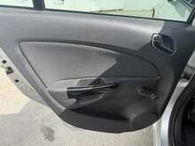 Vauxhall Corsa SXi - U7903
