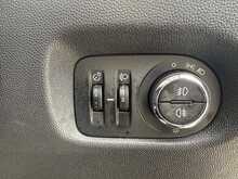 Vauxhall Corsa SXi - U7903